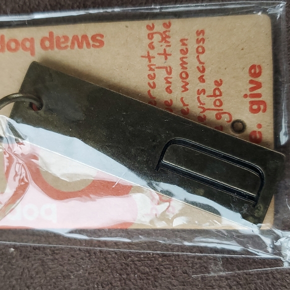 Boutique Swap Bops Adornment Charm Thin Rectangle D Any Necklace or Bracelet - Picture 3 of 6